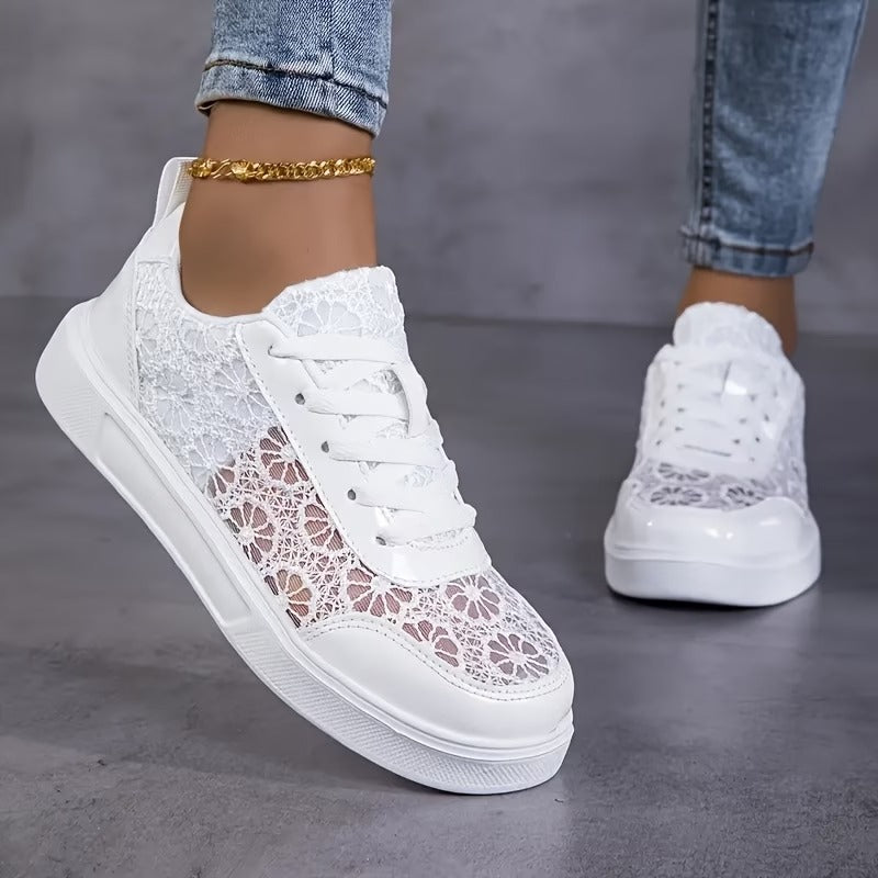 Dentelle | Zapatilla de encaje floral