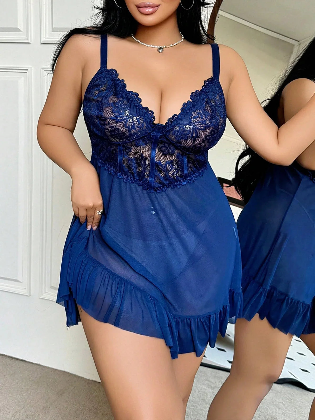 Set de 3 piezas de lencería sexy para mujer de talla curvy, con bata de encaje incluida