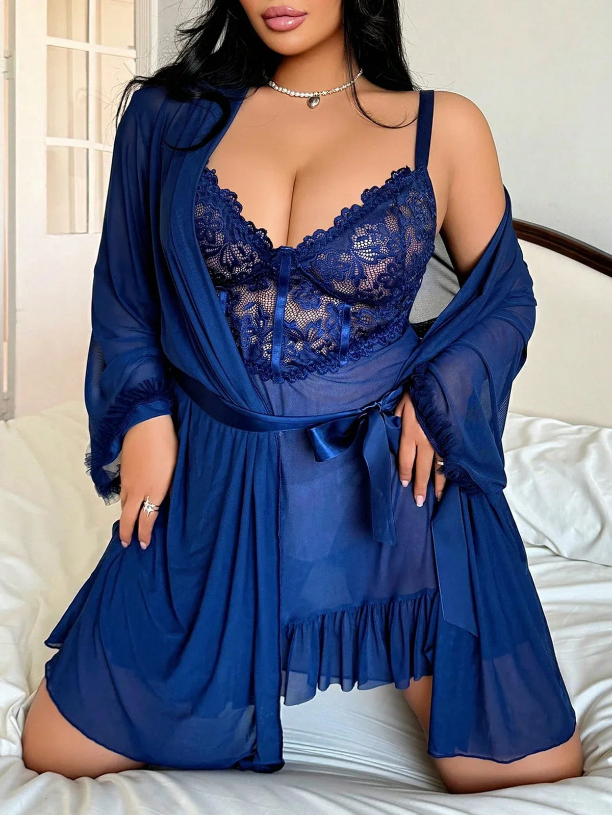 Set de 3 piezas de lencería sexy para mujer de talla curvy, con bata de encaje incluida