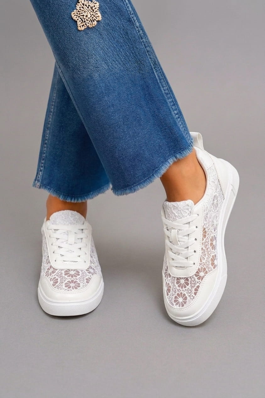 Dentelle | Zapatilla de encaje floral