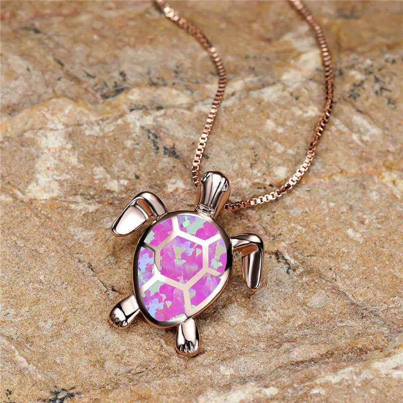 Collana con colgante de tortuga en ópalo verde