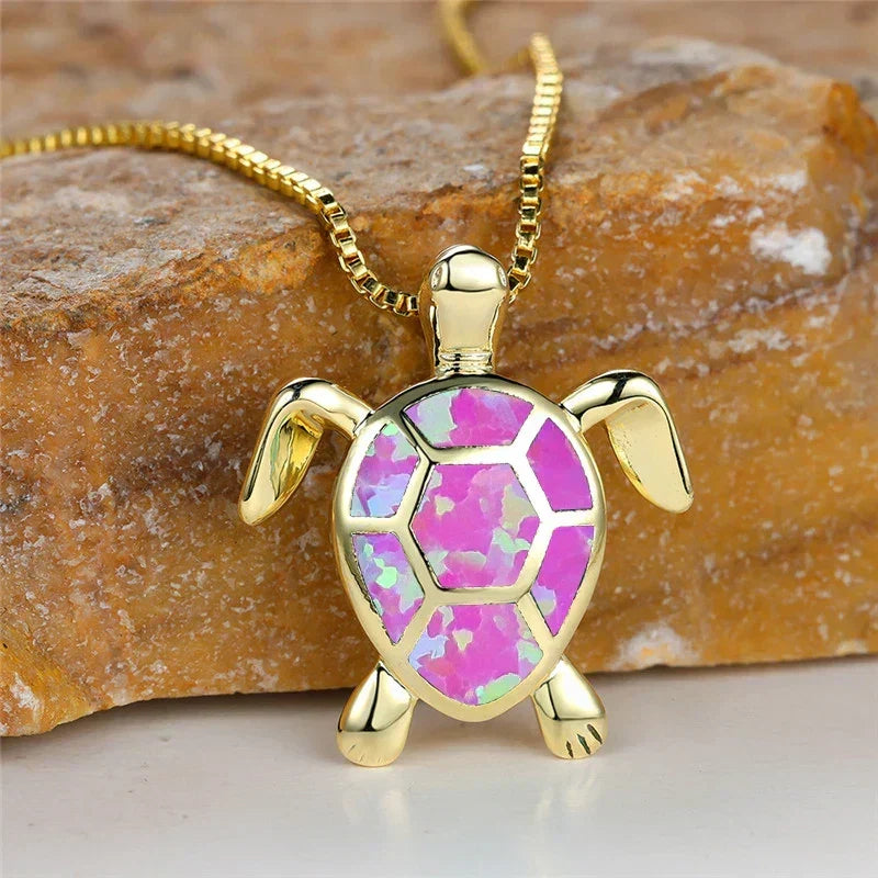 Collana con colgante de tortuga en ópalo verde