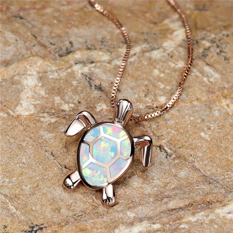 Collana con colgante de tortuga en ópalo verde